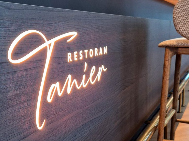 Restoran Tanier-logo svjetleći